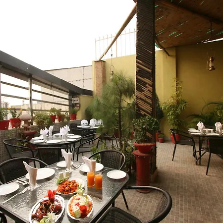 Hotel Kingston Park Near Ganga Ram Hospital-2