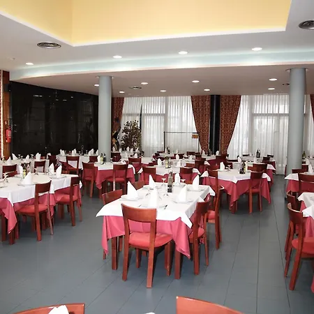Hotel Ruta De Europa-2