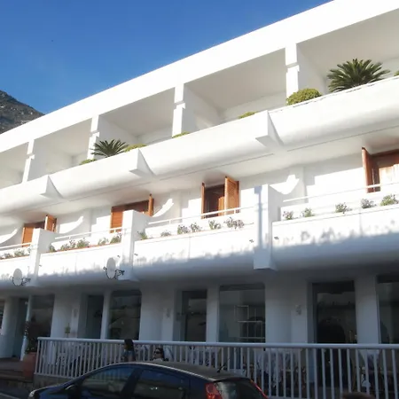 Hotel Le Fioriere-3