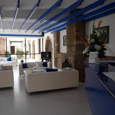 Hilltop Gardens Hotel Apartments-2