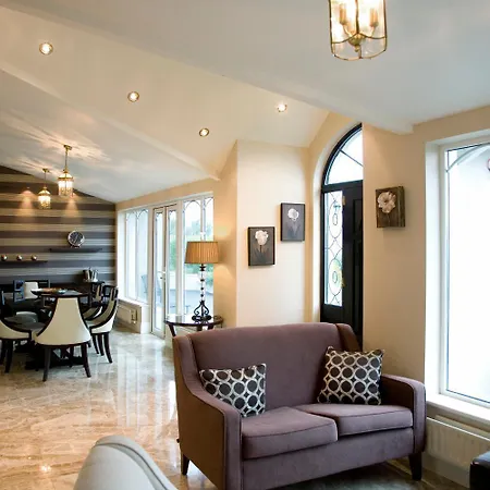 Rivermount House-2