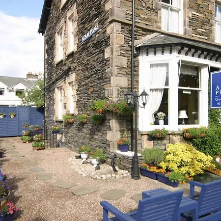 Adam Place Guest House-3