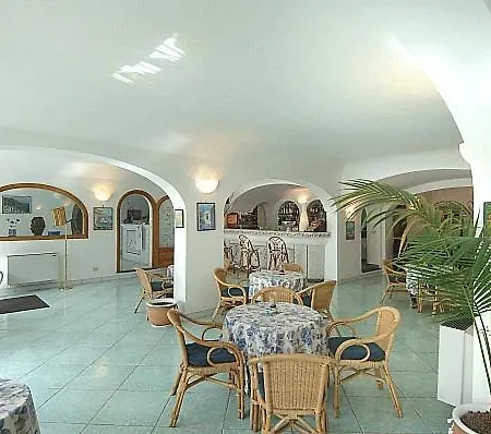 Hotel Le Fioriere-3