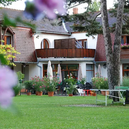 Hotel Kentaur-3