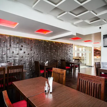 Hotel Grand Godwin Near New Delhi Railway Station- Free Airport Pick-Up-3