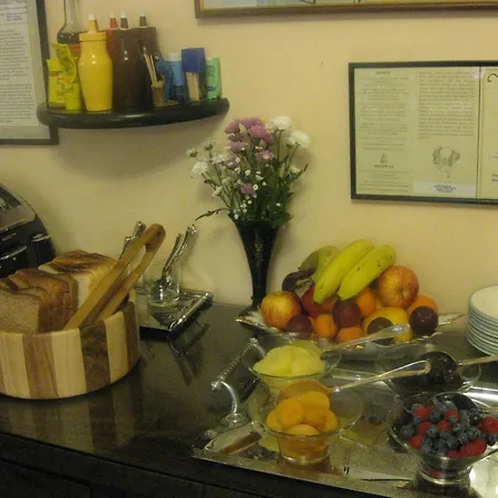 Penryn Guest House, Ensuite Rooms, Free Parking And Free Wifi-3