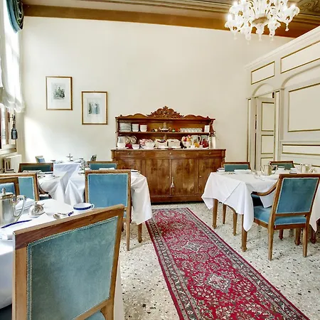 Palazzo Schiavoni Residenza D'Epoca & Suite-Apartments-3