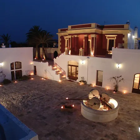 Hotel Masseria Fortificata Donnaloia-2