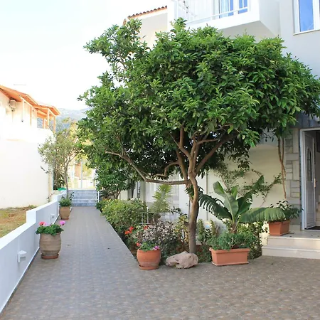 Melissa Apartments, Studios & Suites-3