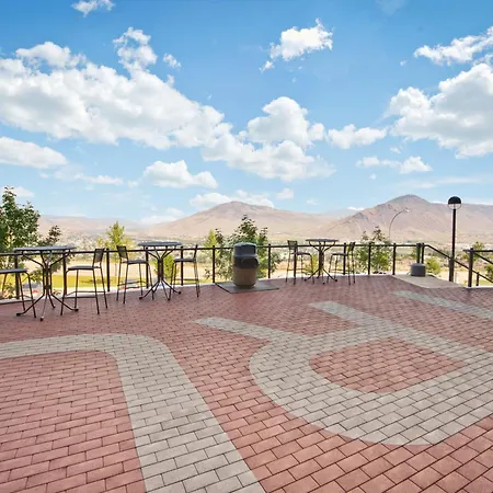 Residence & Conference Centre - Kamloops-3