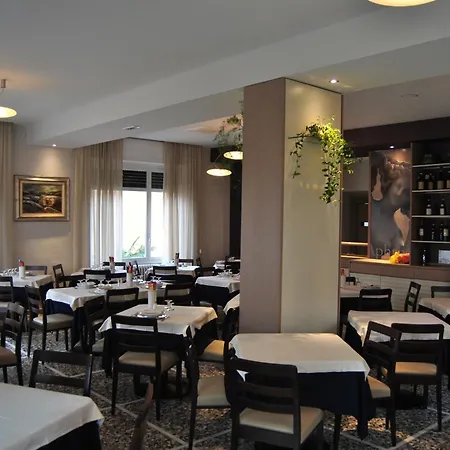 Hotel Villa Mon Toc-3
