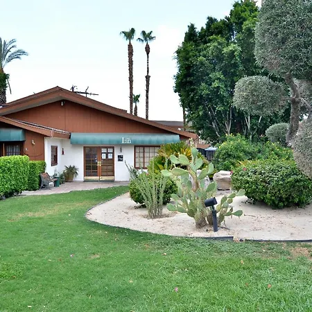 The Inn At Deep Canyon-2