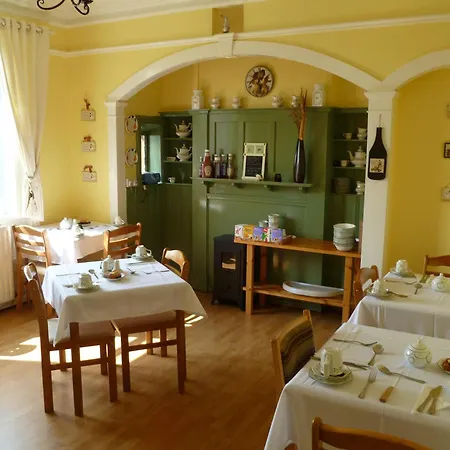 Greenlaw Guest House-3