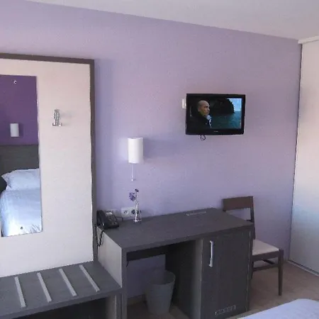 Hôtel Cantal Cottages-2
