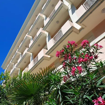 Hotel Tiffany-2