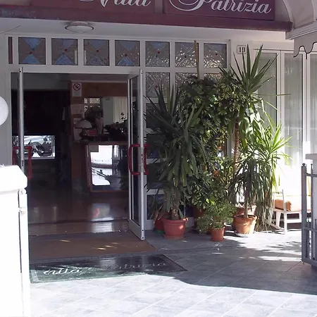 Hotel Meuble Villa Patrizia-3