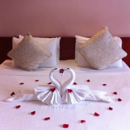 Long Life Riverside Hotel-3