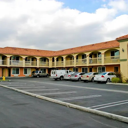 Crystal Inn Suites & Spas-3
