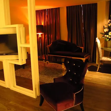Hotel Austin Paradise-2