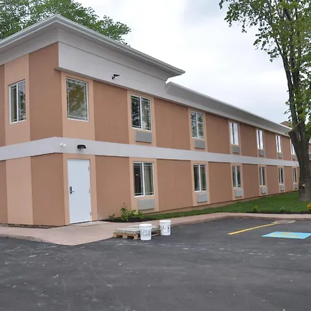 Aashram Hotel By Niagara River-2