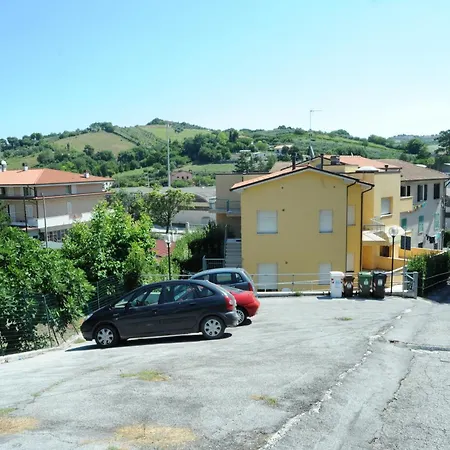 Residence Sole Del Conero-3