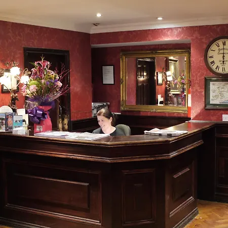 Hearns Hotel-3