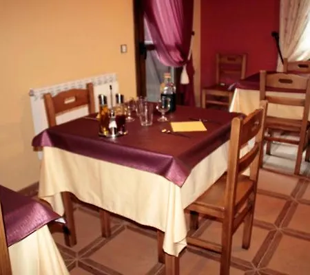Hostal Rural Casa Parda-3