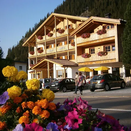 Monti Pallidi B&B Apartments-2