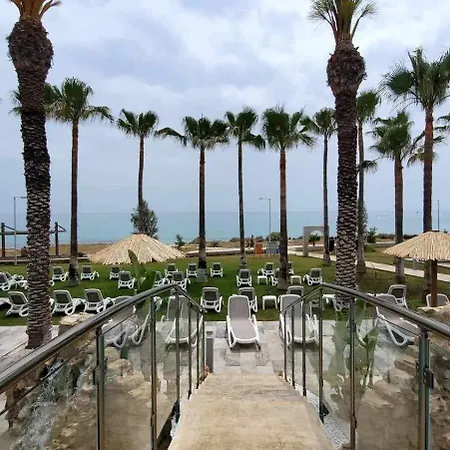 Simos Magic Beach Hotel Apts-2