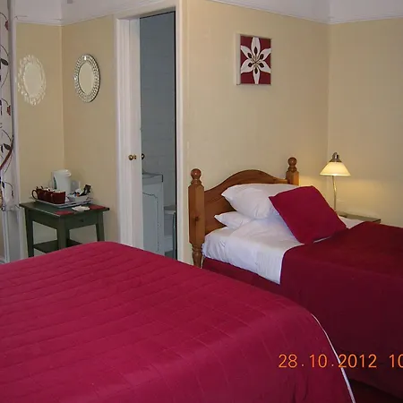 Ashgrove House-3
