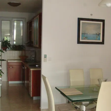 Apartments Topo-2