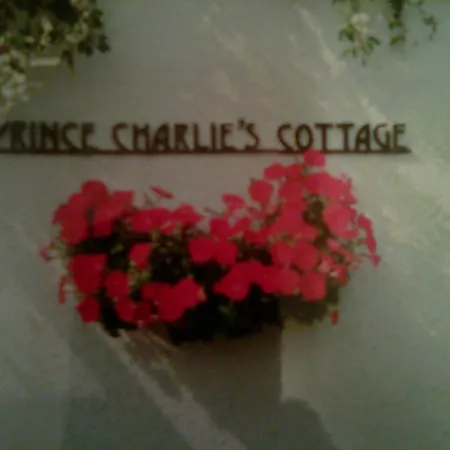 Prince Charlie'S Cottage-2
