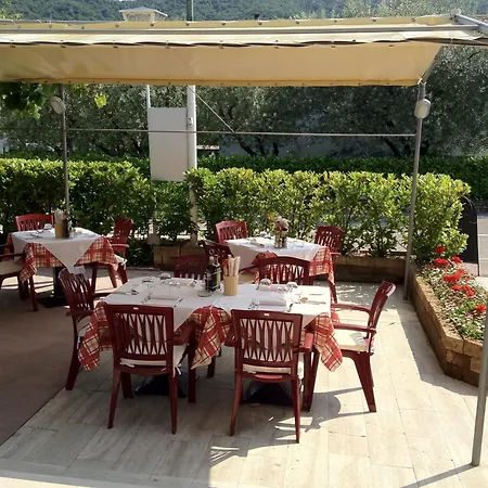La Lanterna-3