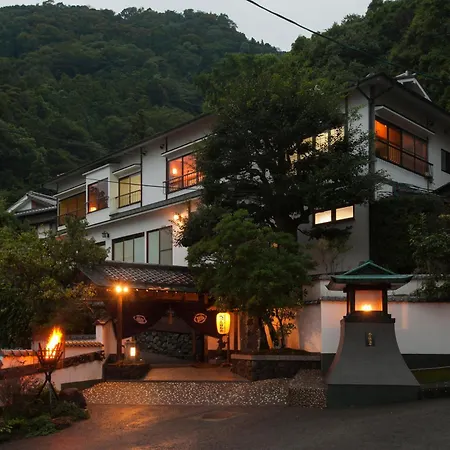 Beppu Showaen-2