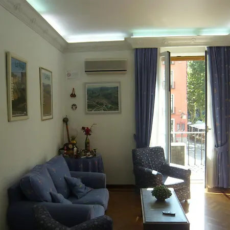 Hostal Triana-2