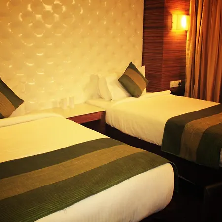 Hotel Ivory 32-3