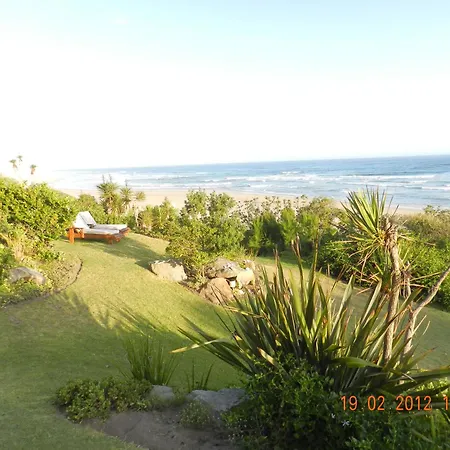 The Pink Lodge On The Beach-2