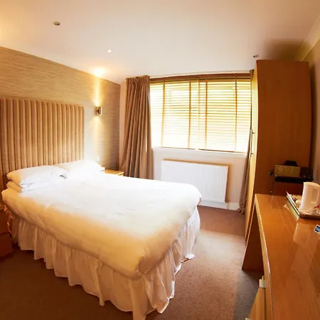 Abbotsford Hotel-3
