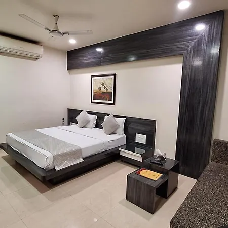 Hotel Alankar Palace-2