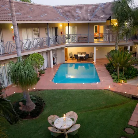 Loerie Guesthouse-3