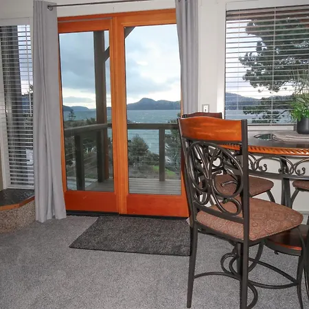 The Landmark Inn On Orcas Island-3