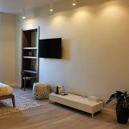 Les Suites Massena-3