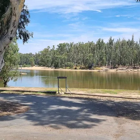 Boomerang Way Tourist Park-3