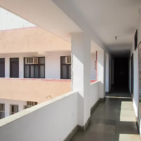 Hotel Gorbandh-2