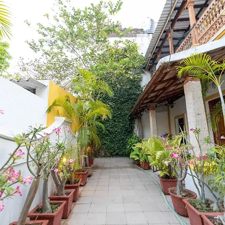 Dumas Guest House-2