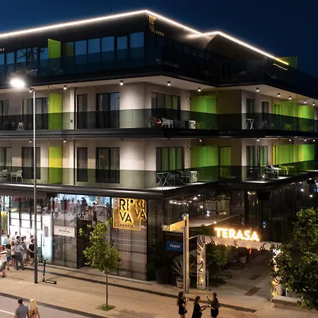 Riva Mamaia Beach Aparthotel-2