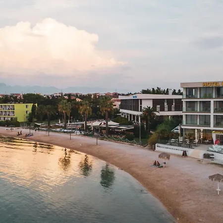 Kaneo Beach Hotel Novalja-2