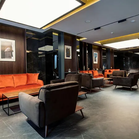 Seraphine Plaza-2