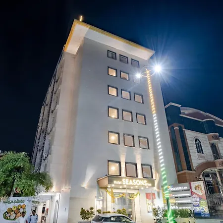 Hotel Seasons Inn-2