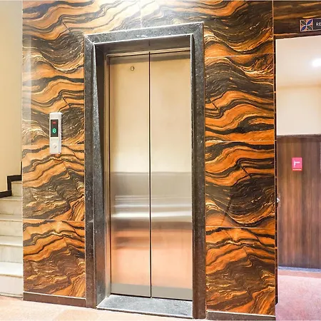 Fabhotel Krishna Regency - Nr Pcmg Park-3